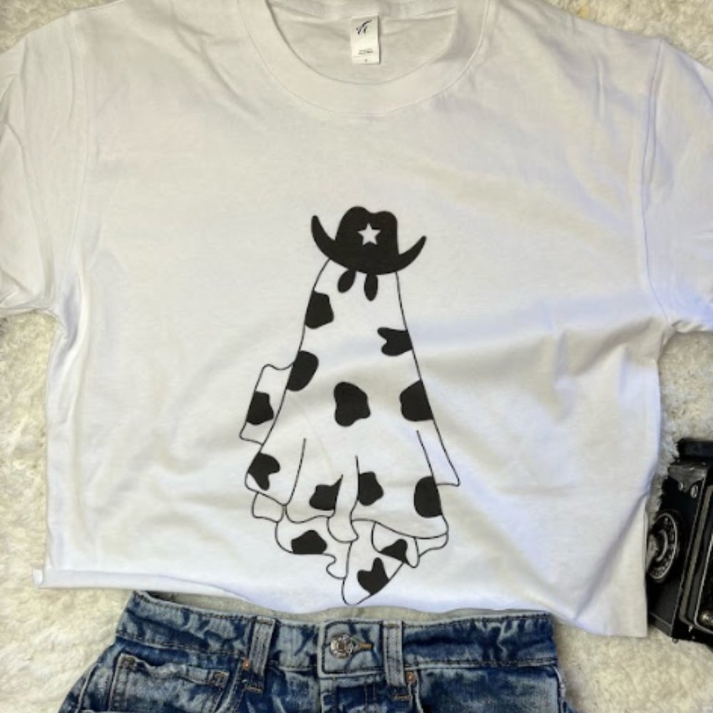 Cowboy Hat Ghost Crop Top Country Western Halloween Cowgirl Costume Cropped Tee